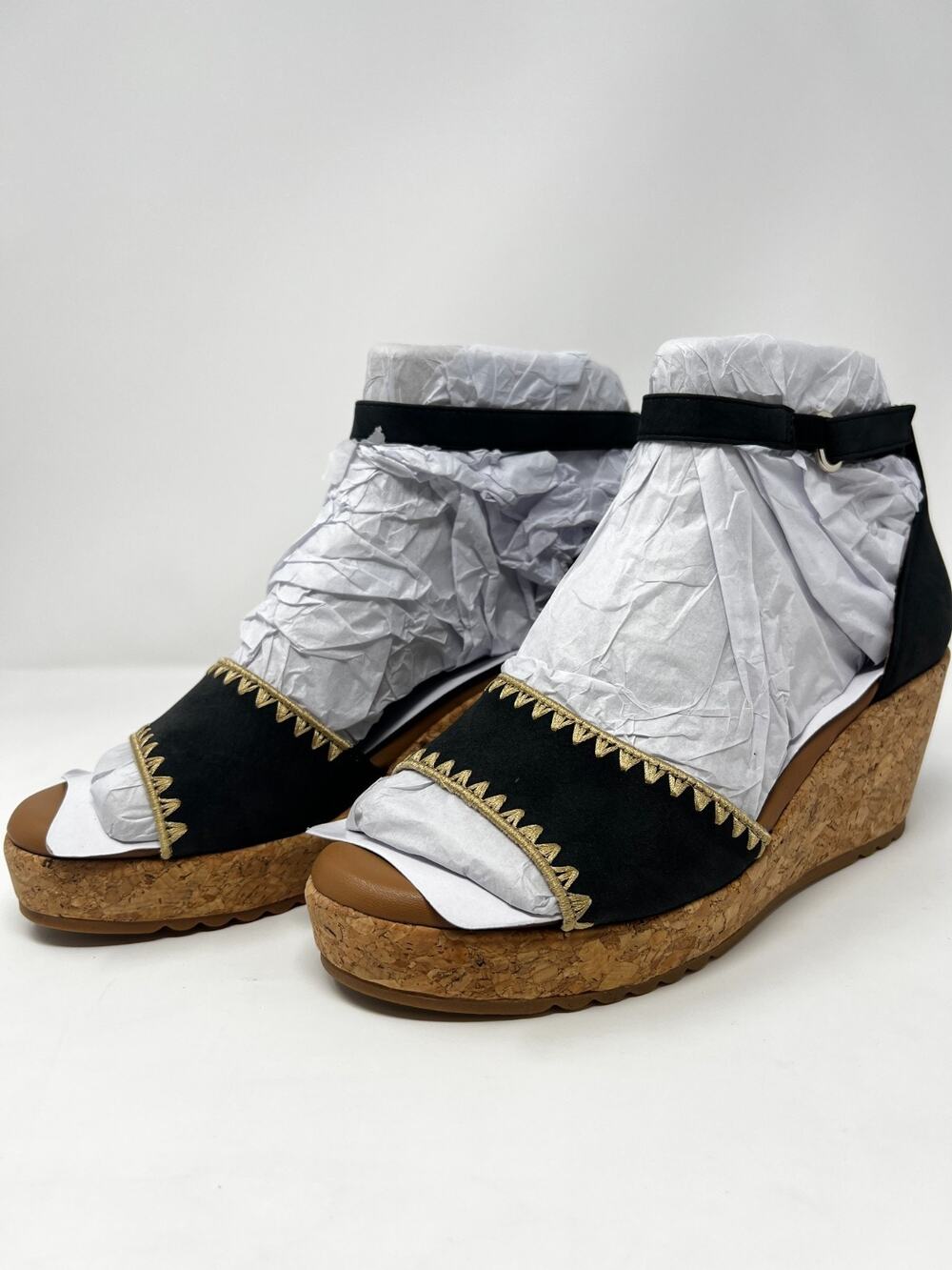 Naturalizer Women's 8.5M Olly 3 Black Ankle Strap Wedge Sandals
